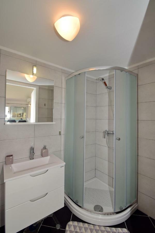 Apartman M&B Volosko Bagian luar foto